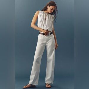 Joe’s The Ryan
White Low slung baggy jeans. New with tags!